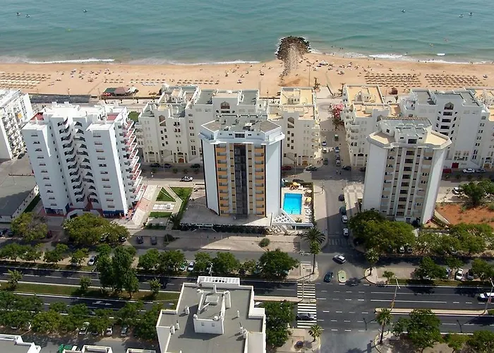 Sunny Al-sakia, Quarteira, Vilamoura Картейра