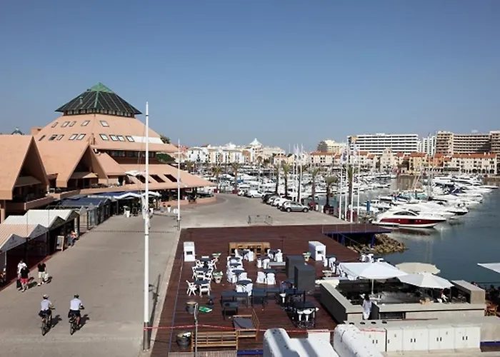 Sunny Al-sakia, Quarteira, Vilamoura