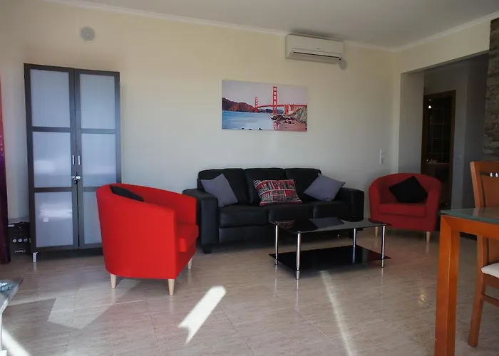 Sunny Al-sakia, Quarteira, Vilamoura * Картейра